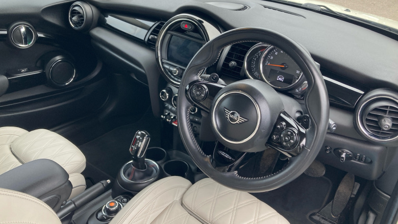 MINI Hatchback 2.0 Cooper S Exclusive II 3dr Auto Petrol Hatchback